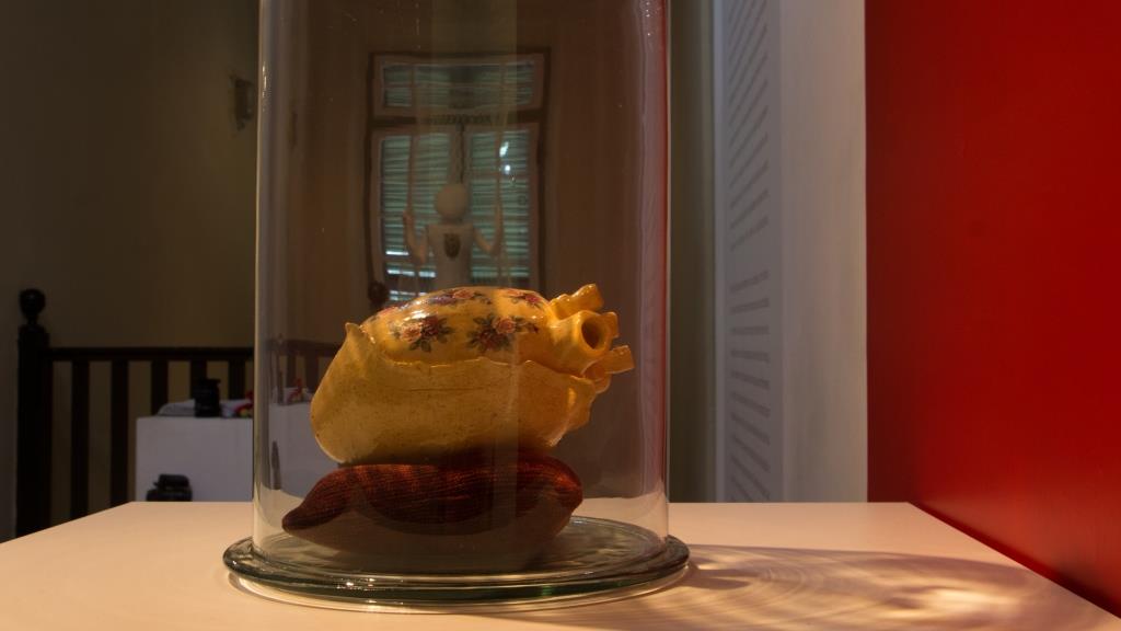 Exposição Íntimo Plural, de Sara Ramos.