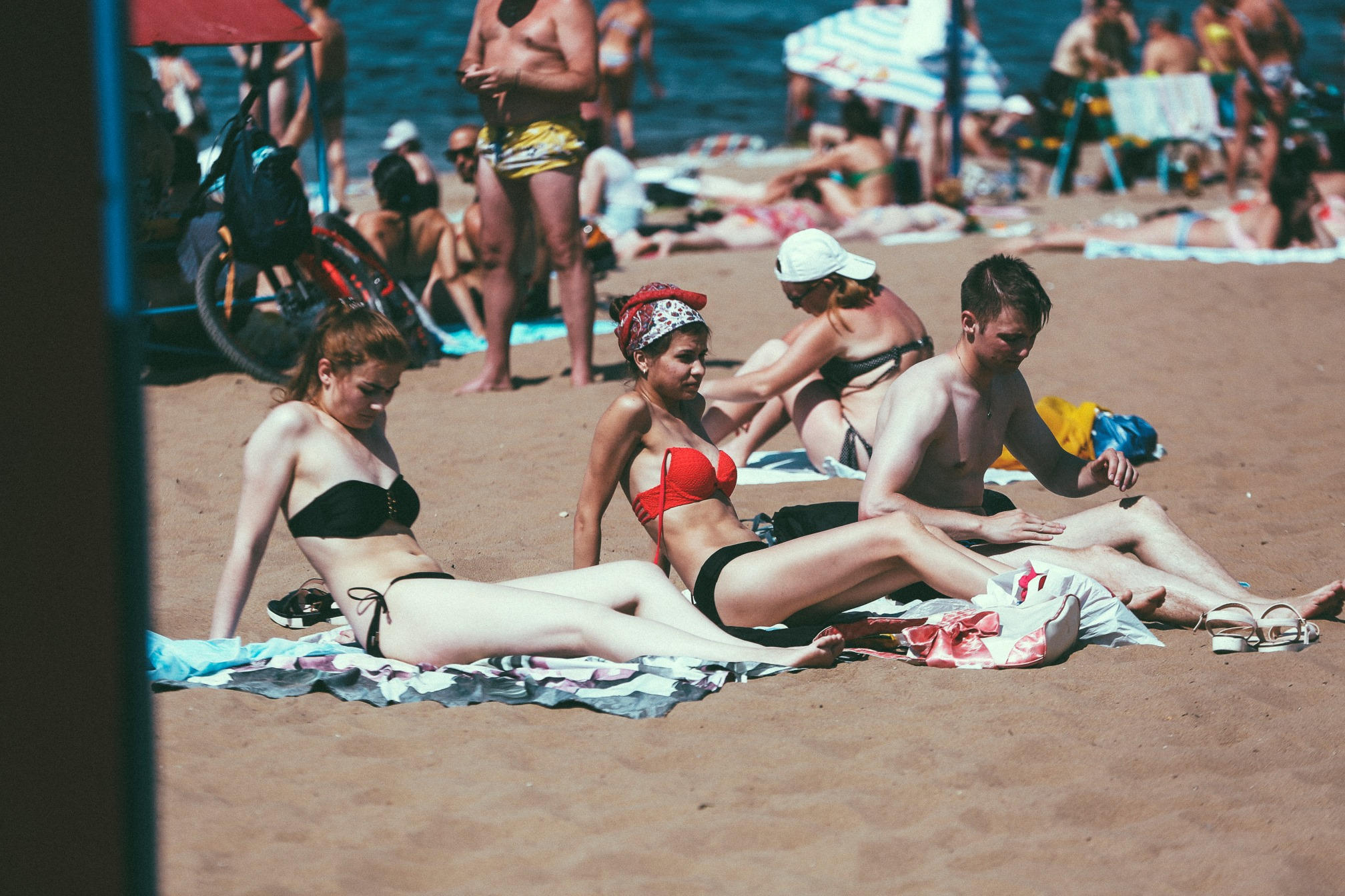 Sem título, Série РОССИЯRUSSIA, 2018. Fotografia, papel Huhnemühle Photo Rag 308g 100% algodão, impressão Pigmentação mineral Canon Lucia Pro, 60x40cm. 