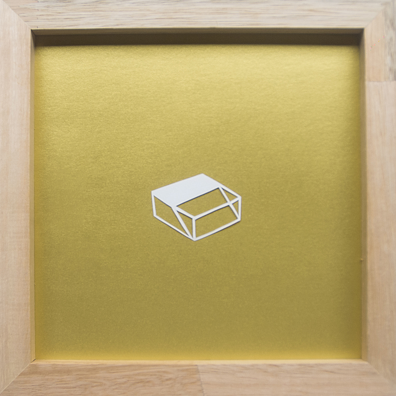 Construções Imagéticas #11, 2017. Recorte manual em papel, 19x19cm.