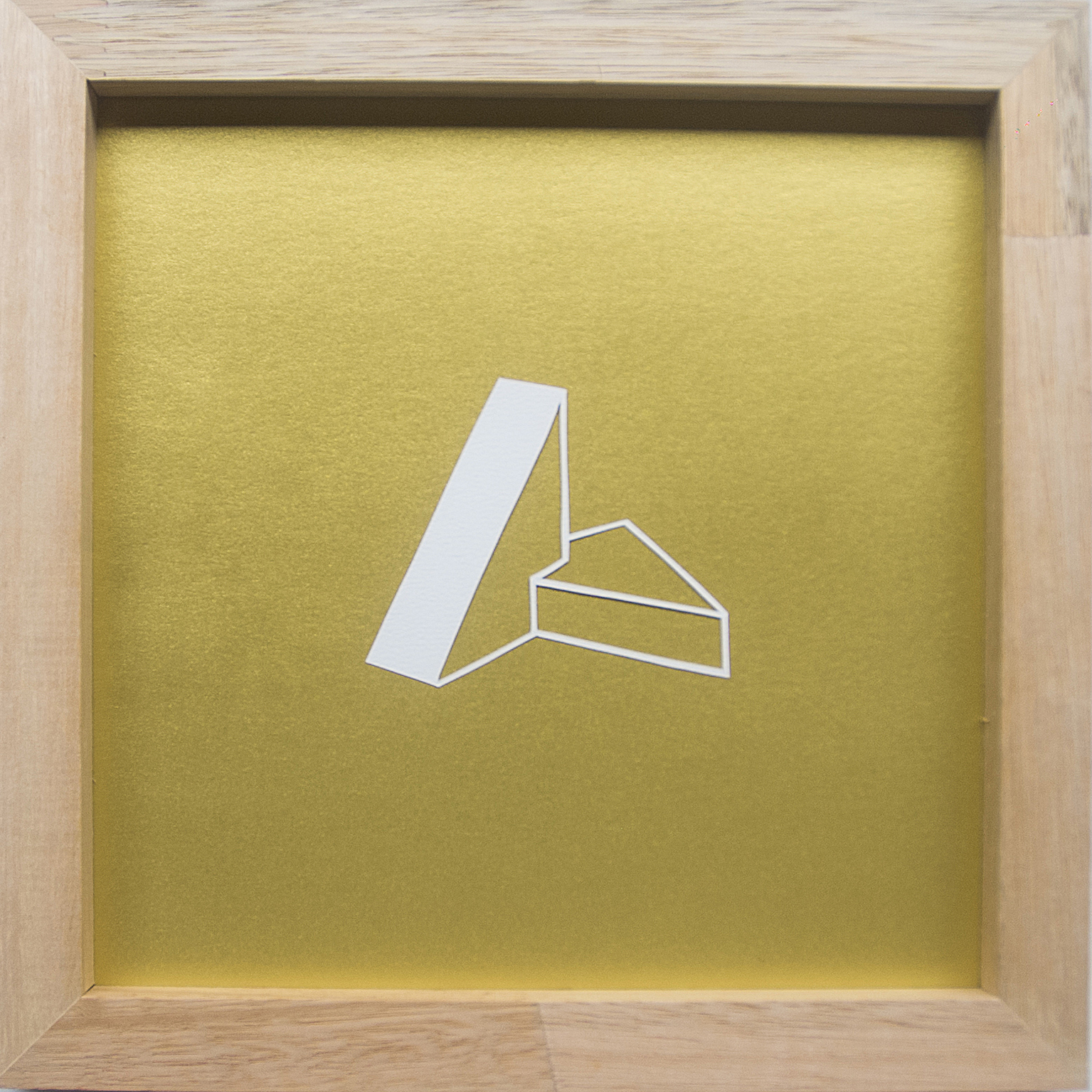 Construções Imagéticas #13, 2017. Recorte manual em papel, 19x19cm.