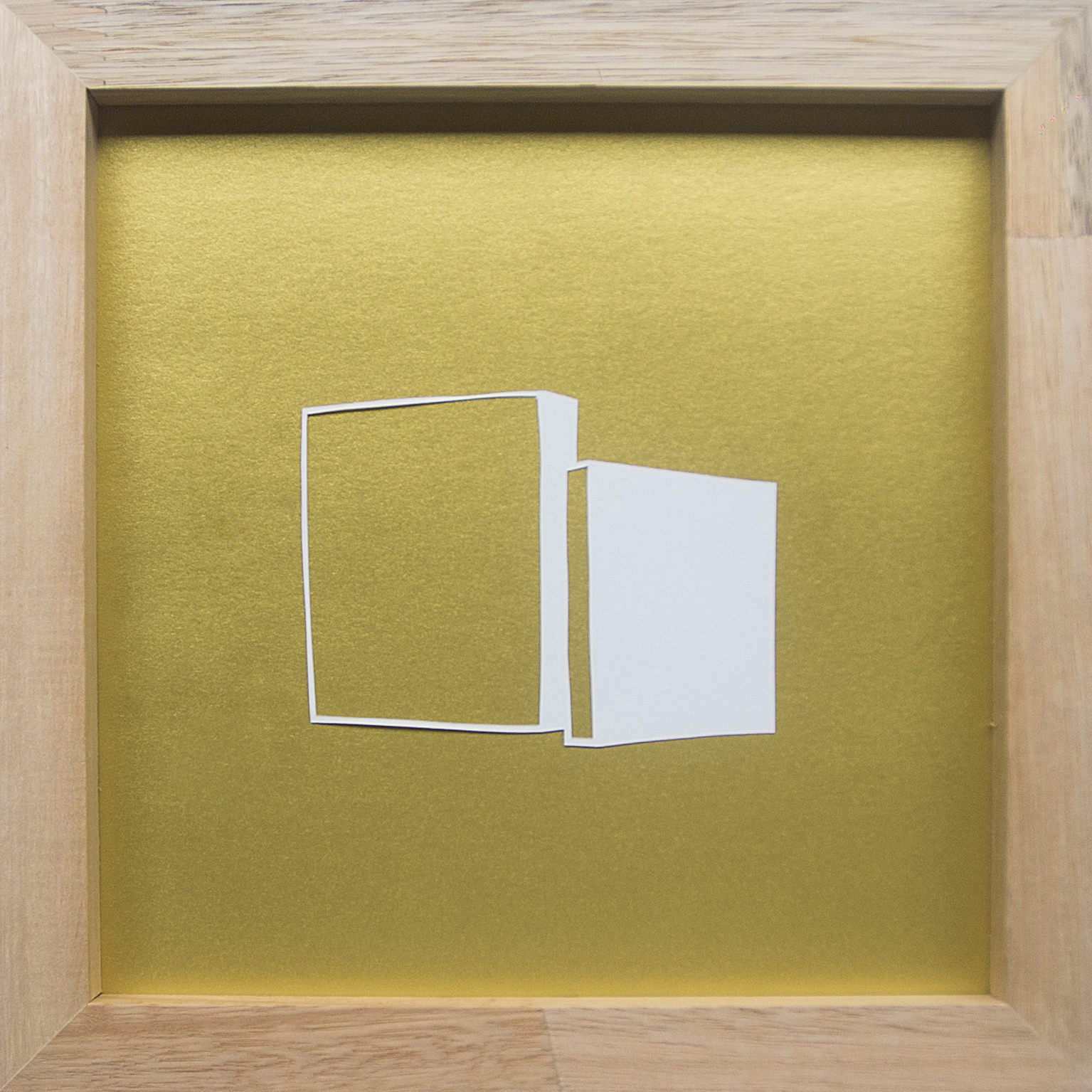 Construções Imagéticas #14, 2017. Recorte manual em papel, 19x19cm.