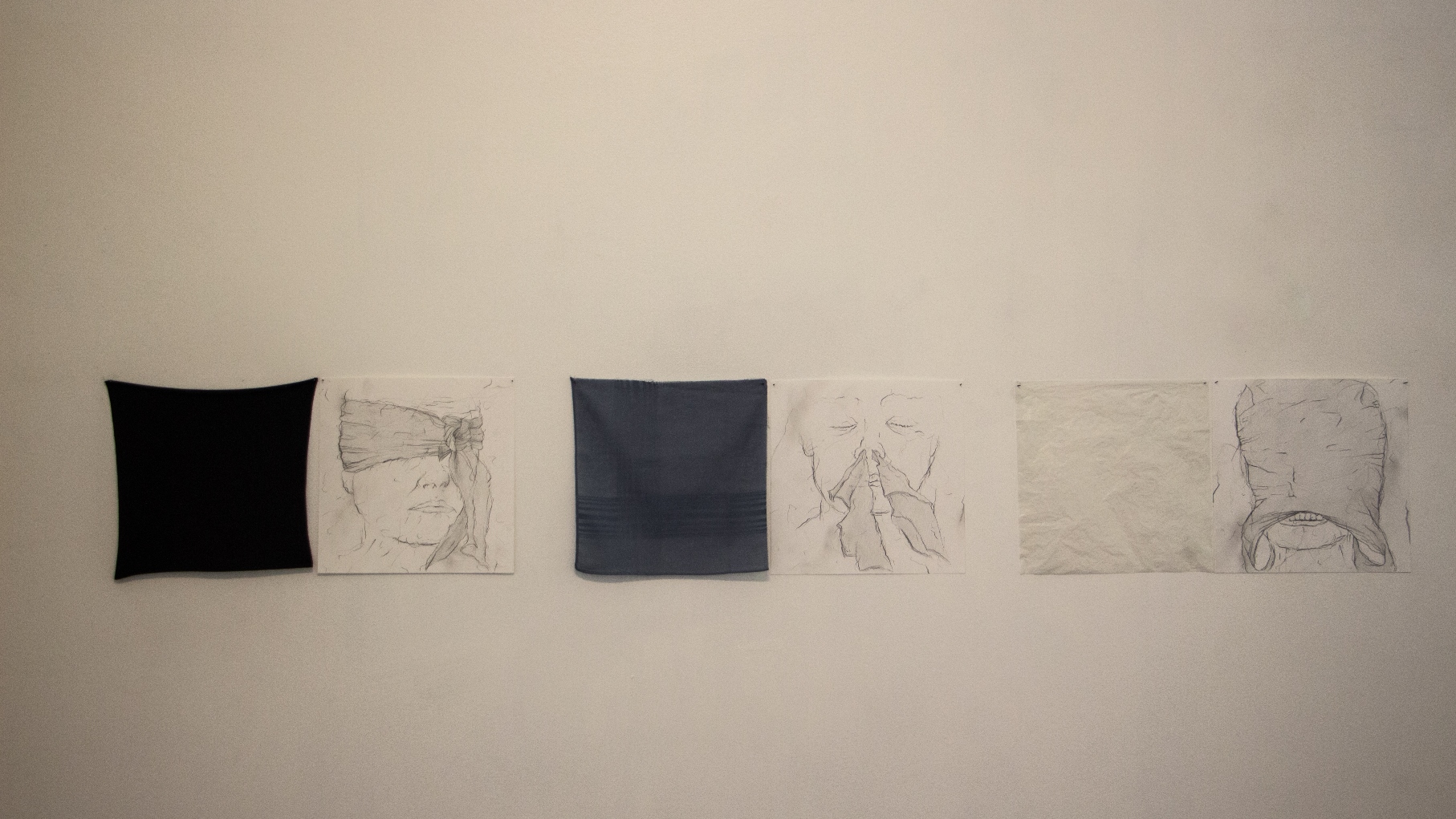 Exposição Corpo vencido, de Júnior Suci.