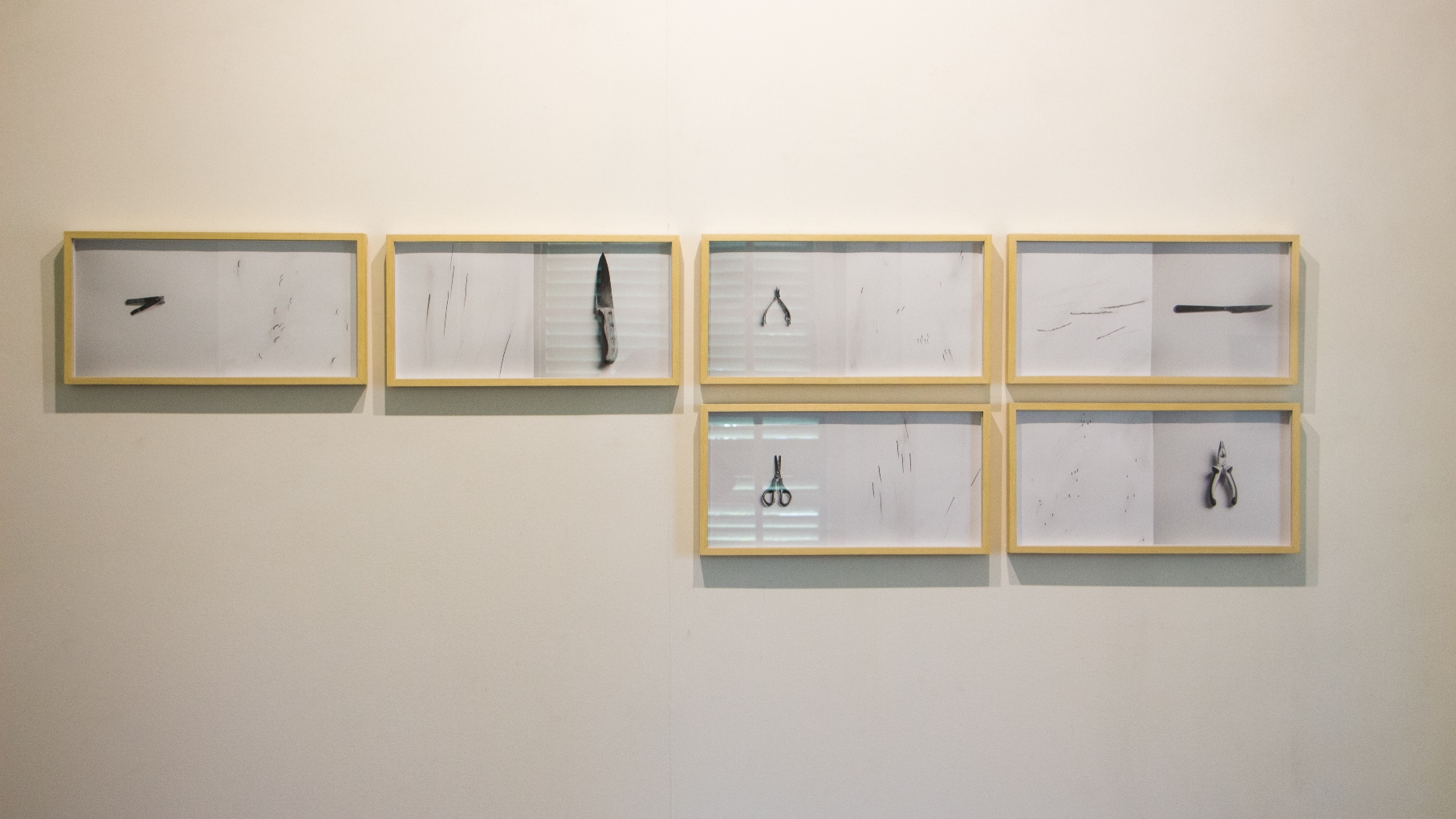 Exposição Corpo vencido, de Júnior Suci.