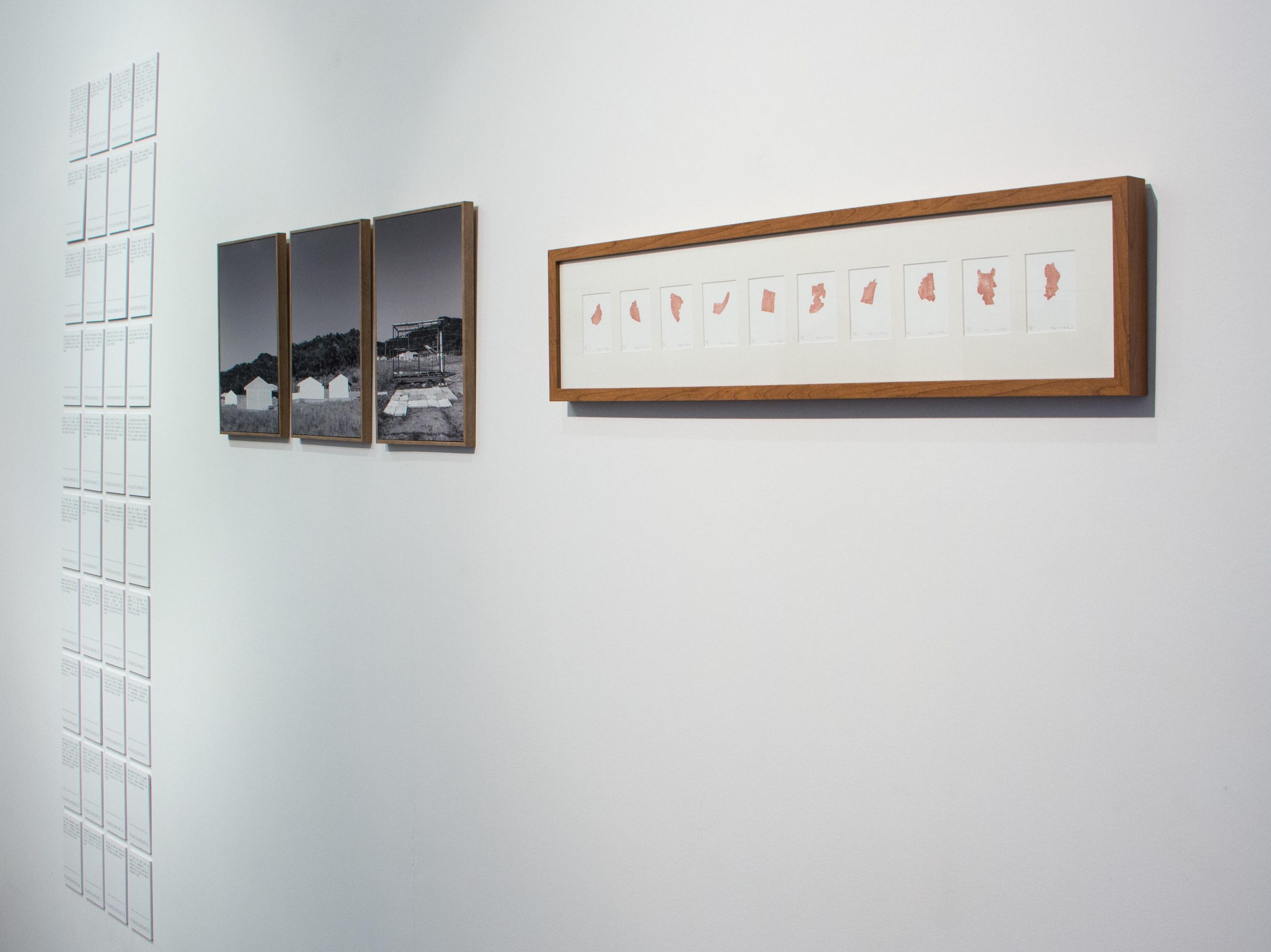 Exposição a cabeça pensa onde os pés pisam, de Sofia Brito.