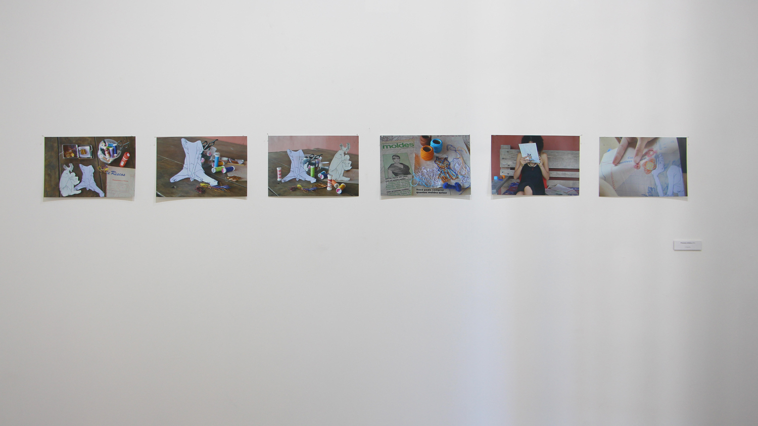 Exposição Linha do Tempo, de Itamara Ribeiro.