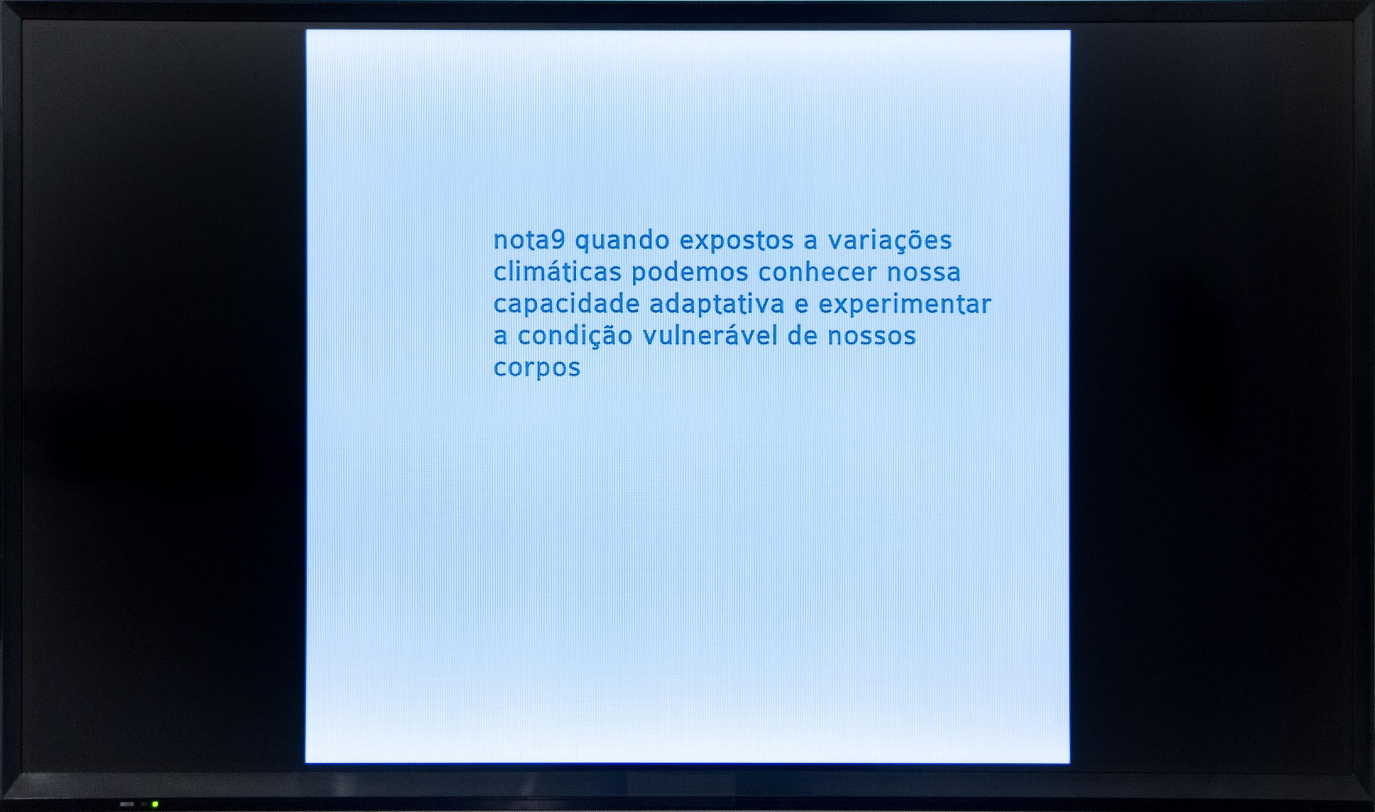 Previsão para dias cinzas, 2017. Vídeo, 1'43''.